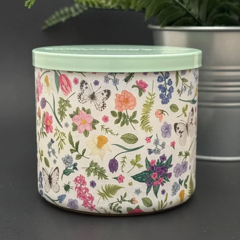 BBW Daffodil Daydreams Bath & Body Works 3 Wick Candle - Picture 2 of 10